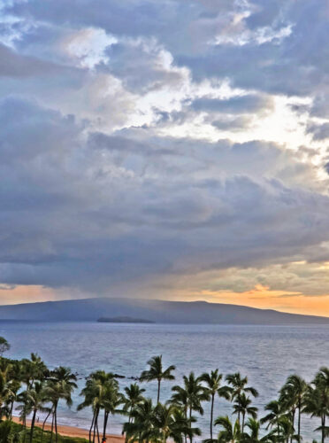 Photo of the Day: Molokini Squall